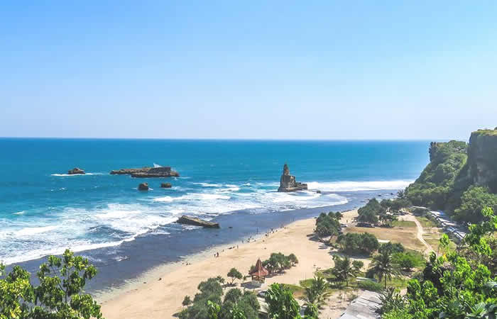 Kami menyediakan layanan airport transfer atau antar jemput Bandara Internasional Juanda Surabaya ke Pacitan, Jawa Timur dan seluruh kota di Jawa Timur, Bali, Jawa Tengah, Yogyakarta (DIY), Jawa Barat, DKI Jakarta, Banten, sewa dan carter mobil Toyota Avanza 5 seater, Toyota Innova 6 seater, Toyota Hiace 14 seater.